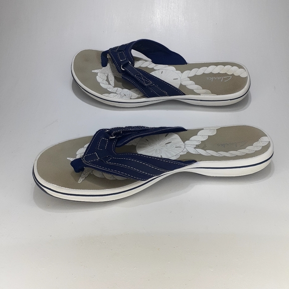 Clark Navy Leather Flip Flops Cushion Soles Sz11 - Picture 2 of 9